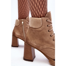 Bottines à lacets en daim Lemar Flomes beiges sur un talon haut 7