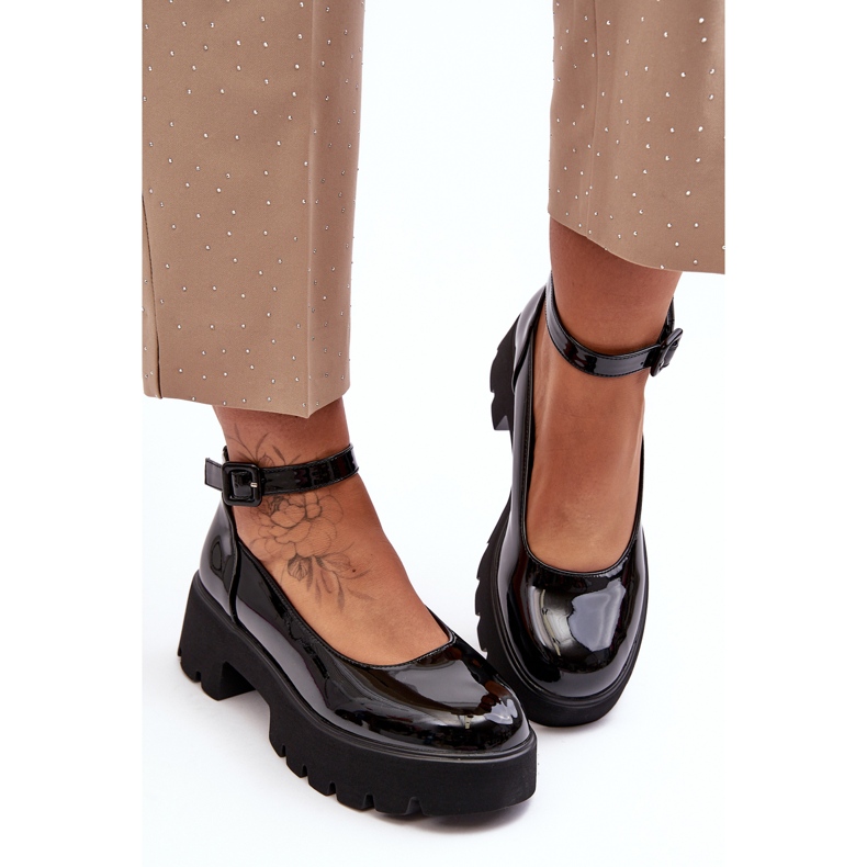 WS1 Chaussures en cuir verni pour femmes avec un talon bas et une boucle, noir par Owena 1