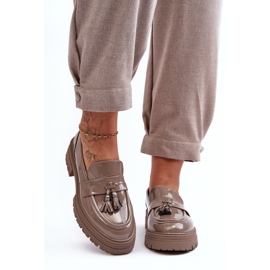 Mocassins en cuir verni à franges, Velenase beige foncé 2