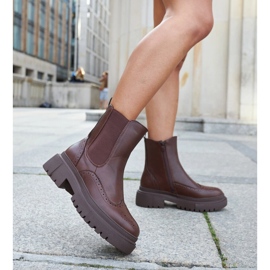 Bottines marron ornées de surpiqûres Castella brun 2 Bottines marron ornées de surpiqûres Castella brun 2