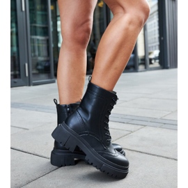 Boots noires ornées de surpiqûres Nicla le noir 2 Boots noires ornées de surpiqûres Nicla le noir 2