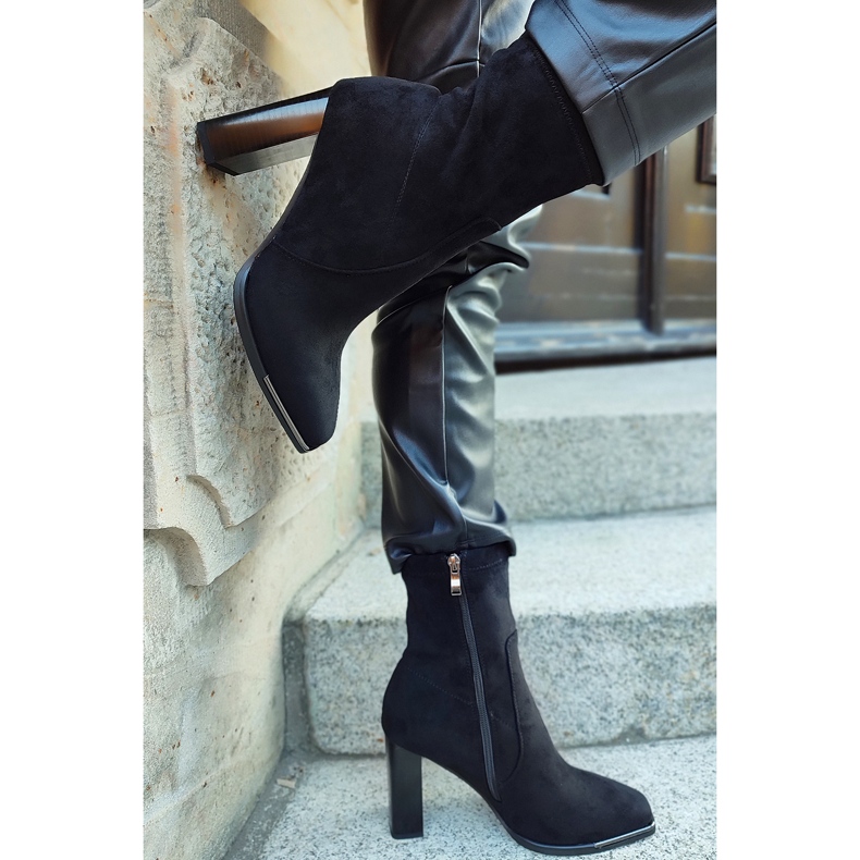 Bottines femme en daim à tige ajustée noir 2