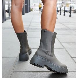 Bottines isolées vertes sur la plateforme Rinaldo 4