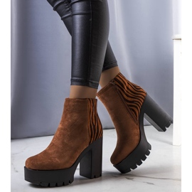 Bottes à talons marron de Khalid brun 1