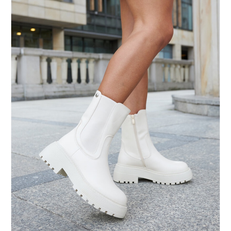 Bottines isolées crème sur la plateforme Rinaldo beige 2