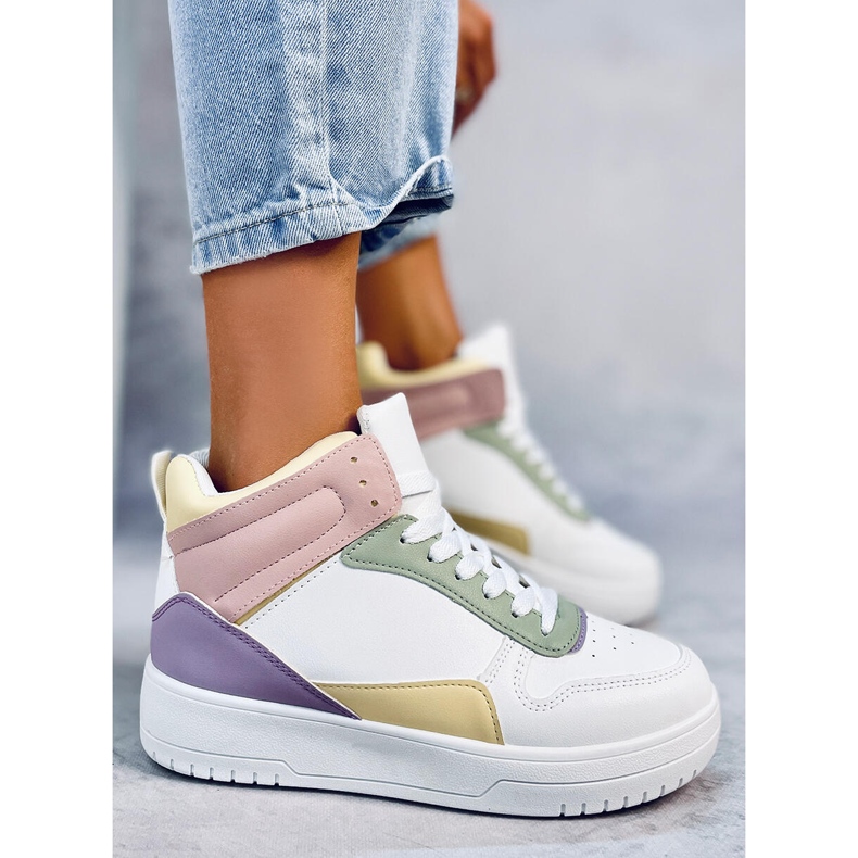 Baskets rose gingembre blanc 1