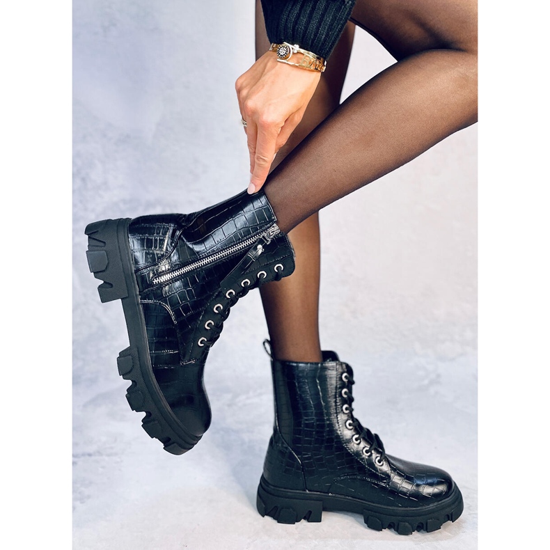 Will Bottes à lacets noires le noir 2