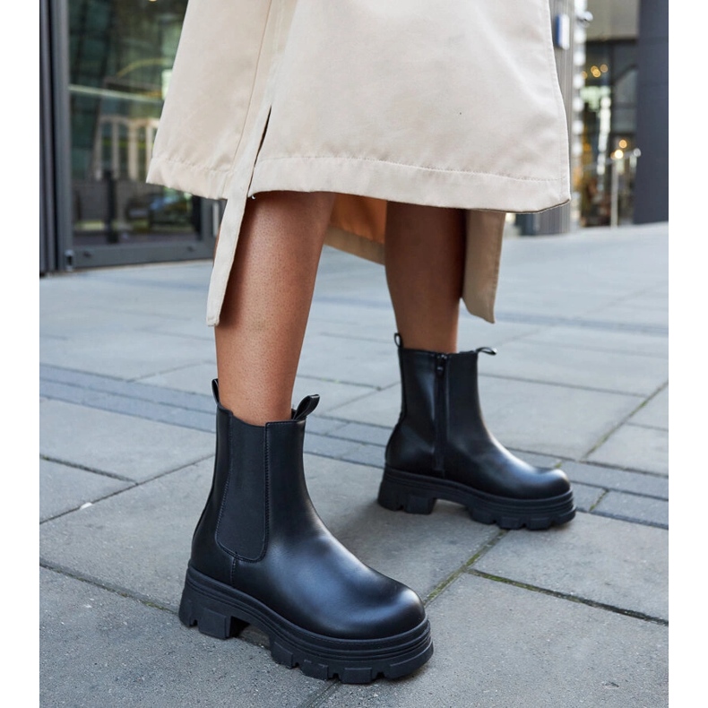 Bottines noires sur la plateforme Placido le noir 2 Bottines noires sur la plateforme Placido le noir 2