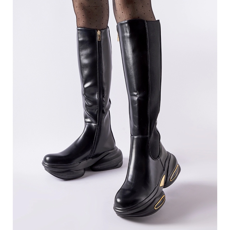 Inna Bottines Tanas noires à semelle massive 1