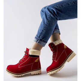 Bottes Montalbino isolées rouges 1 Bottes Montalbino isolées rouges 1