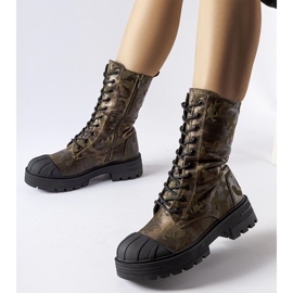 Bottes de travail isolées vertes camouflage de Cardinale 2 Bottes de travail isolées vertes camouflage de Cardinale 2