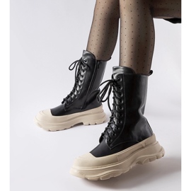 Chaussures de travail noires à semelle épaisse Crosia beige 1