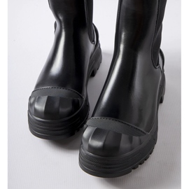 Bottines Albanaises noires, isolées et massives 2