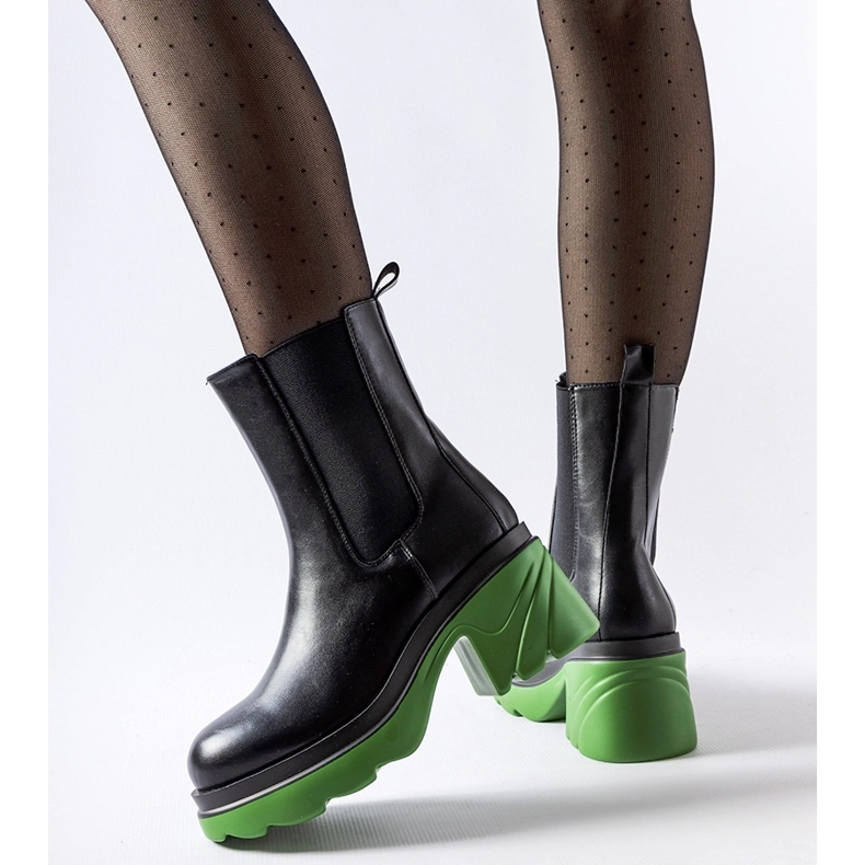 Bottines isolées noires à talon Tirano vert le noir 1