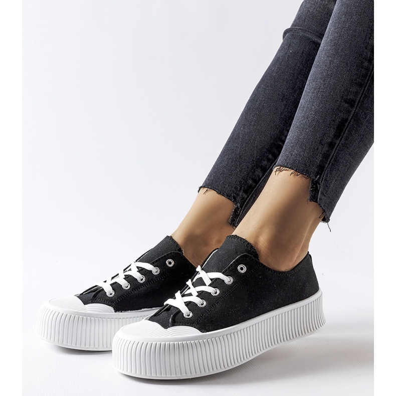 Baskets noires sur plateforme Fortunata blanche le noir 1