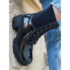 Bottes pour femmes noires laquées sur le poteau le noir 1 Bottes pour femmes noires laquées sur le poteau le noir 1