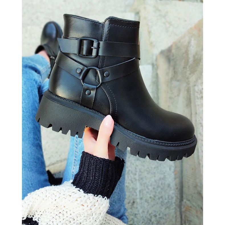 Bottes pour femmes en éco-cuir noir avec décoration Aline noire le noir 2