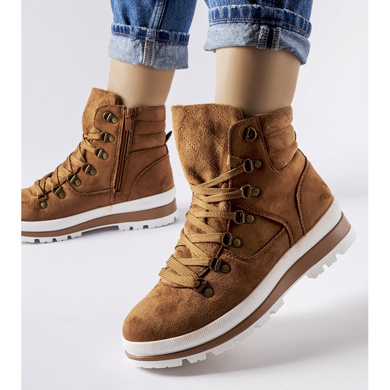 Chaussures de trekking isolées caramel Mazara brun 1