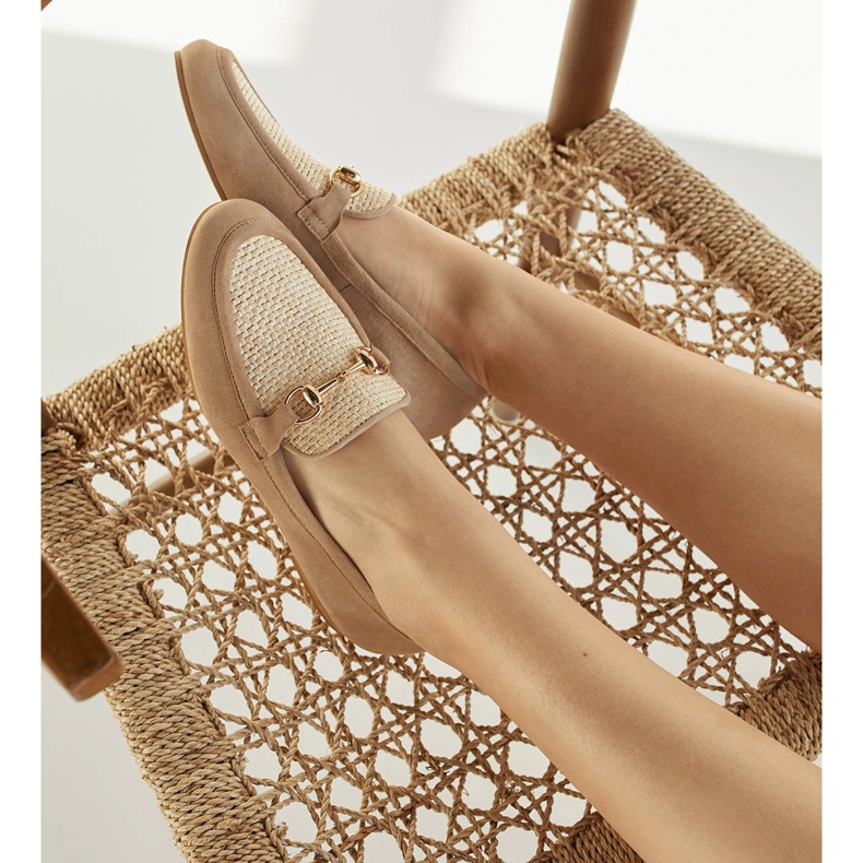 Marco Shoes Mocassins avec ornement doré beige 2