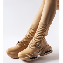 Bottines beiges à tige chaussette par Ivana 1