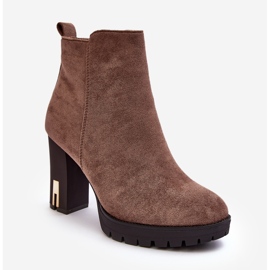 Bottes classiques à talons hauts en daim marron Amy brun 1
