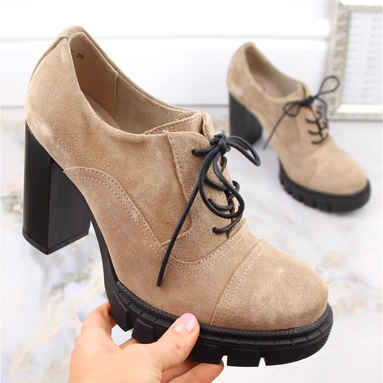 Chaussures femme en cuir suédé à talon haut et plateforme, beige Filippo DP4918 1