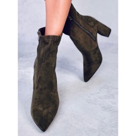 Bottes à talons en daim de Natalie Green vert 4