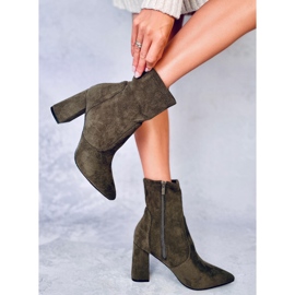 Bottes à talons en daim de Natalie Green vert 3