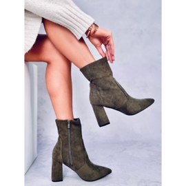 Bottes à talons en daim de Natalie Green vert 1