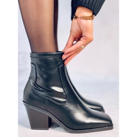 Talons hauts de Arya Black le noir 2