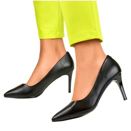 Talons hauts classiques noirs pour femmes en éco-cuir 1