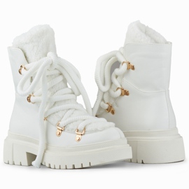 Boots de neige femme en fourrure blanche 1 Boots de neige femme en fourrure blanche 1