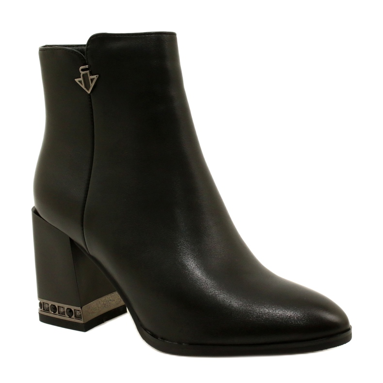 Bottes isolées noires pour femmes avec Filippo DBT4842 / 23 BK 5