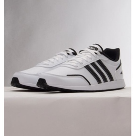 Chaussures Adidas Vs Switch 3 K Jr IG9636 blanche 1