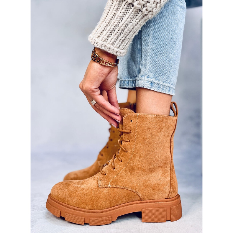 Travailleurs à lacets Zoe Camel brun 1