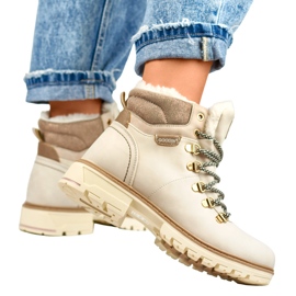 Bottines isolantes beiges pour femme 2 Bottines isolantes beiges pour femme 2
