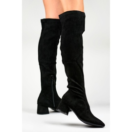 Bottes en daim noir au dessus du genou avec un talon bas le noir 2
