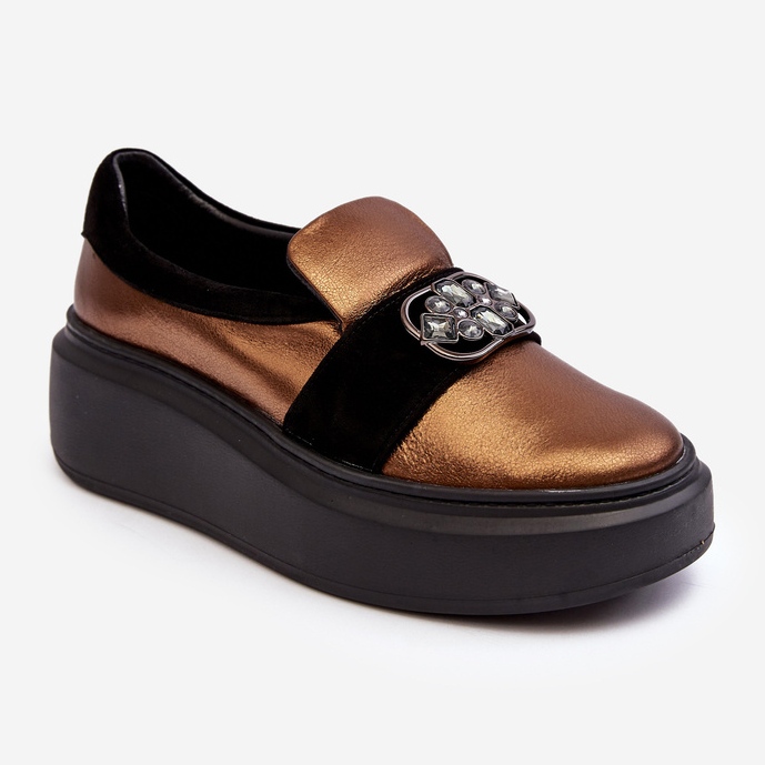 Chaussures en cuir pour femmes sur la plateforme avec décoration Laura Messi 2697/744-300 Or d'or 1 Chaussures en cuir pour femmes sur la plateforme avec décoration Laura Messi 2697/744-300 Or d'or 1