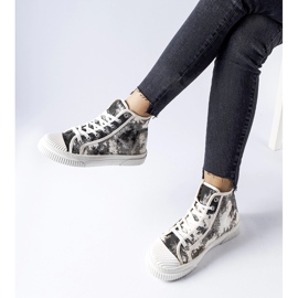 Inna Baskets Turistico noires effet vieilli le noir 1