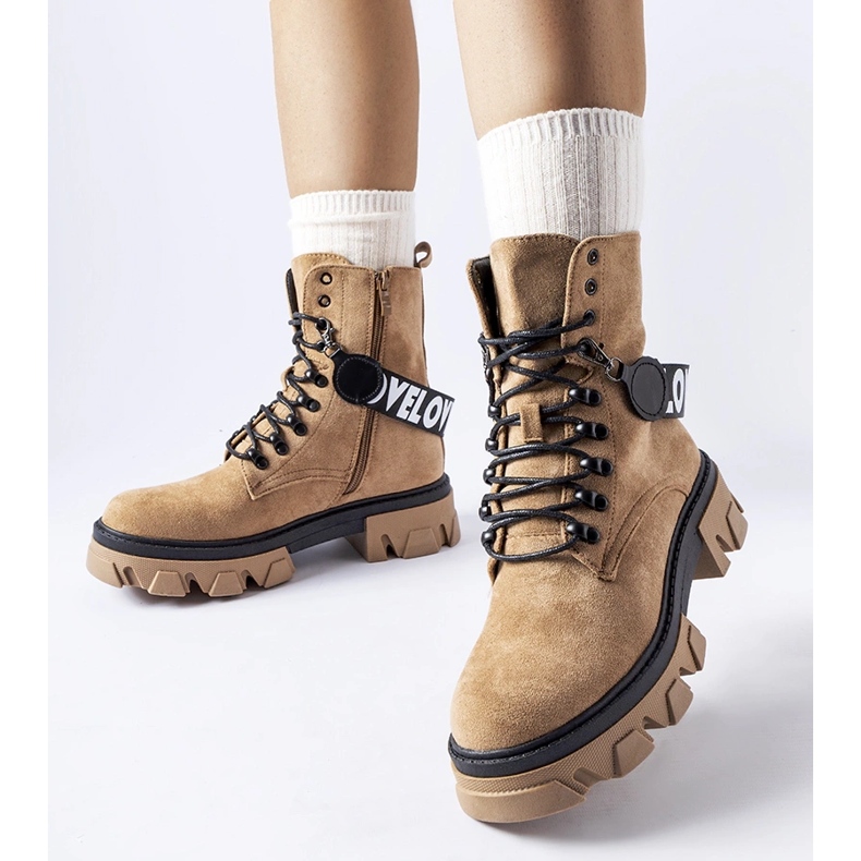 Bottines beiges à bride décorative amovible 2 Bottines beiges à bride décorative amovible 2