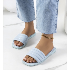 BM Babouches bleues Keulen 1