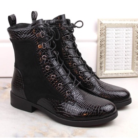 Bottines femme talon plat, isolées, noires Filippo DBT4823 le noir 2