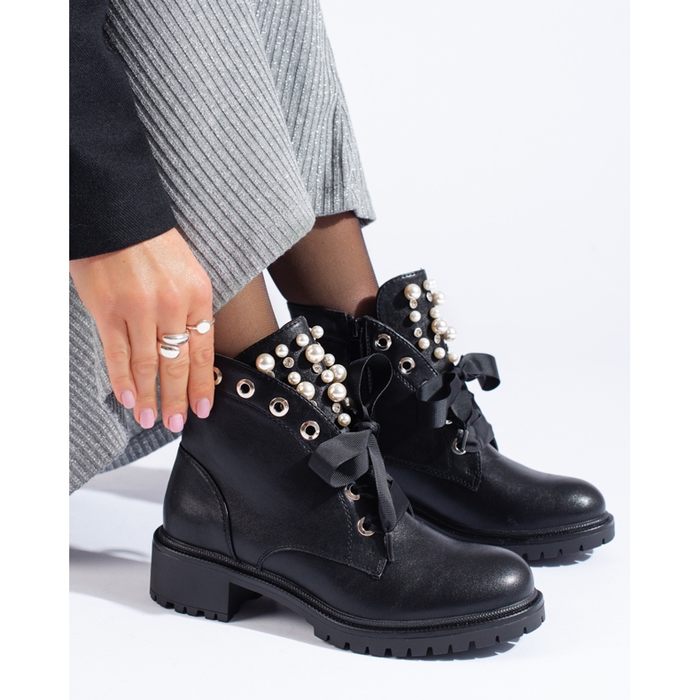 Bottes de travail noires avec perles Shelovet 1