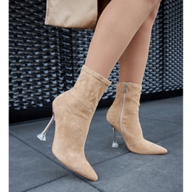 Bottines à talons hauts beige foncé de Ferguson 2