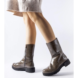 Bottes isolées gris foncé par Monsanpolo 1