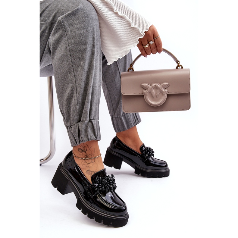 Chaussures en cuir verni pour femmes avec décoration, noir 2