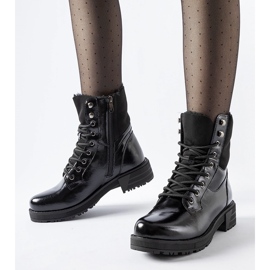 Bottes de travail isolées noires 1