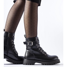 Bottines isolées noires avec boucle décorative Fino le noir 1