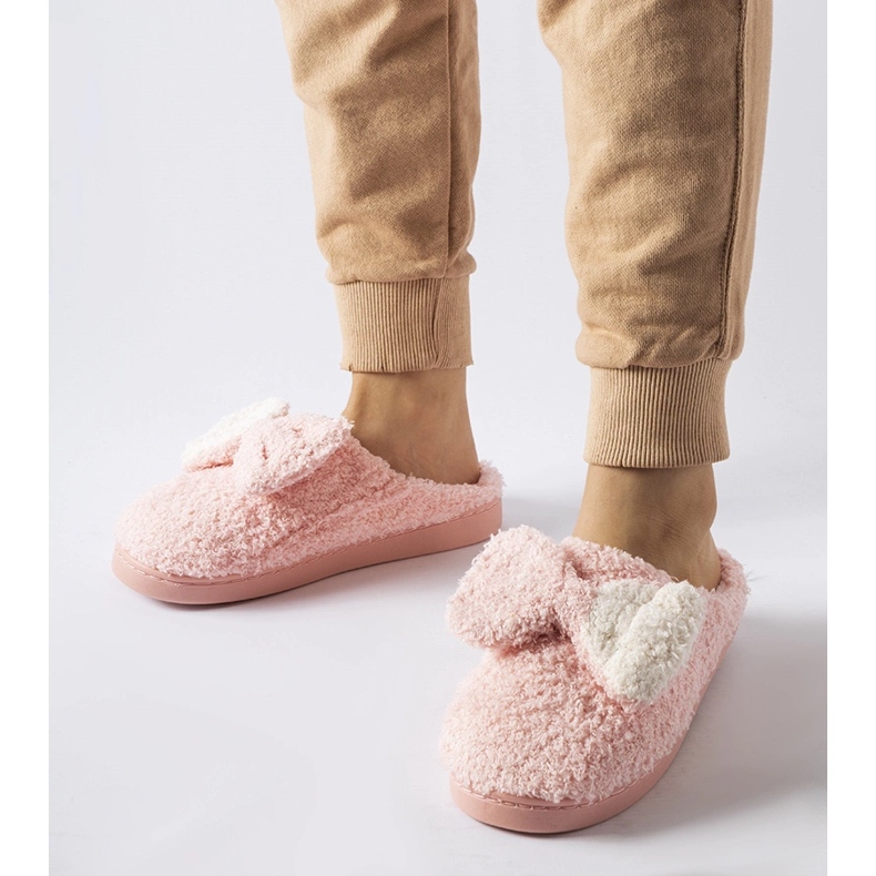 Chaussons chauds roses avec noeud 1
