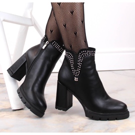Bottines femme à talons hauts avec rivets noirs isolés, Filippo DBT4838 le noir 5